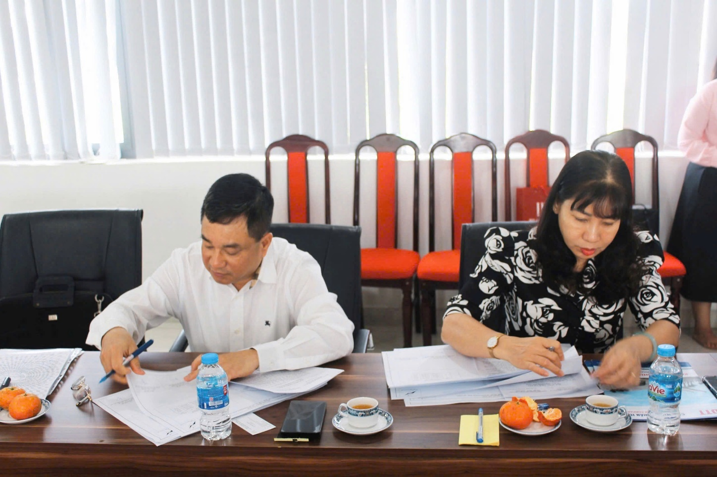 CTCP PHÁT TRIỂN KCN VÀ ĐÔ THỊ THỦ THỪA KÝ KẾT HỢP ĐỒNG THUÊ ĐẤT VỚI CÔNG TY TNHH SXTM PHÂN BÓN BÌNH ĐIỀN CỬU LONG VÀ CTCP HÓA CHẤT ROYAL