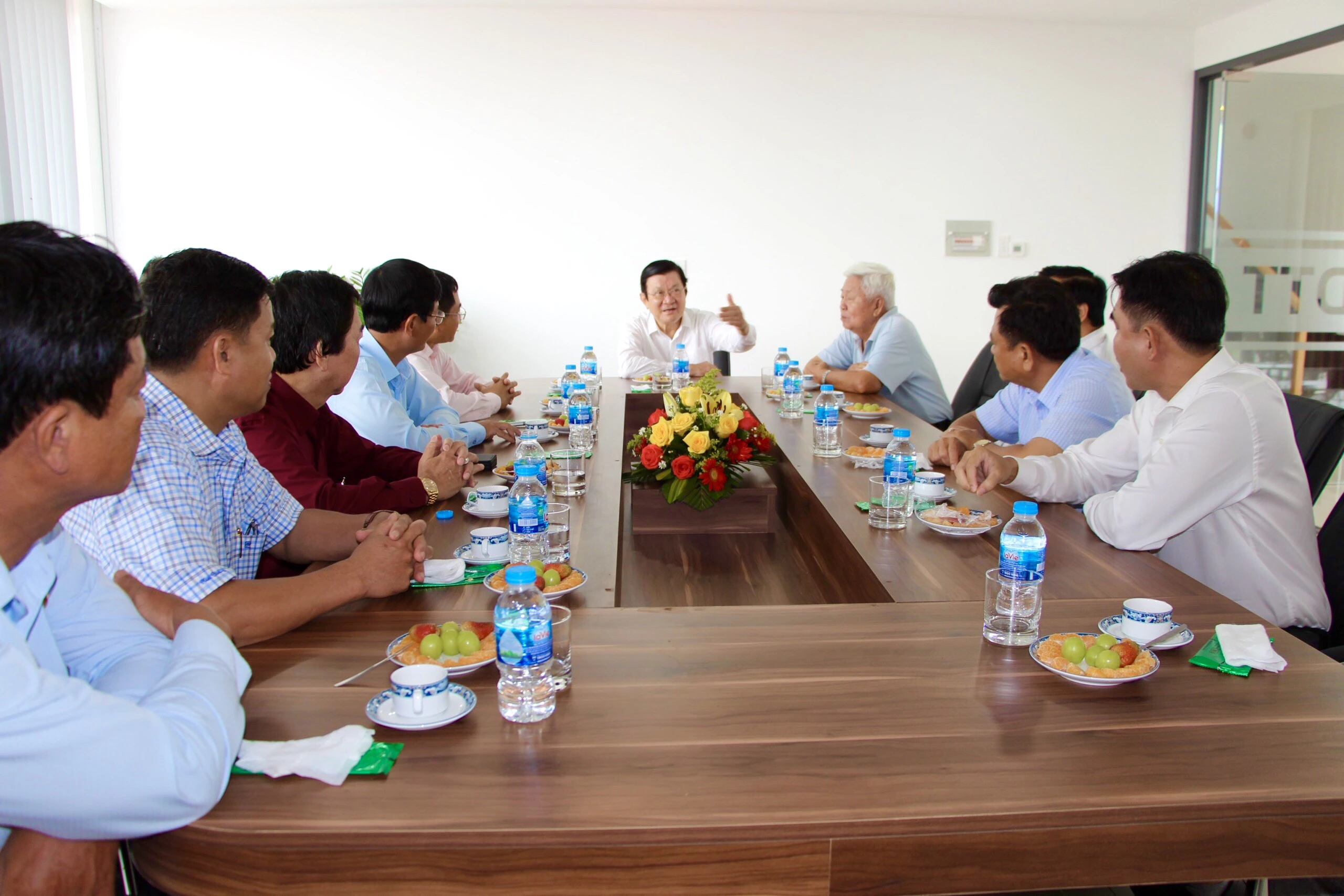 NGUYÊN CHỦ TỊCH NƯỚC TRƯƠNG TẤN SANG ĐẾN THĂM DỰ ÁN KHU CÔNG NGHIỆP HUYỆN THỦ THỪA