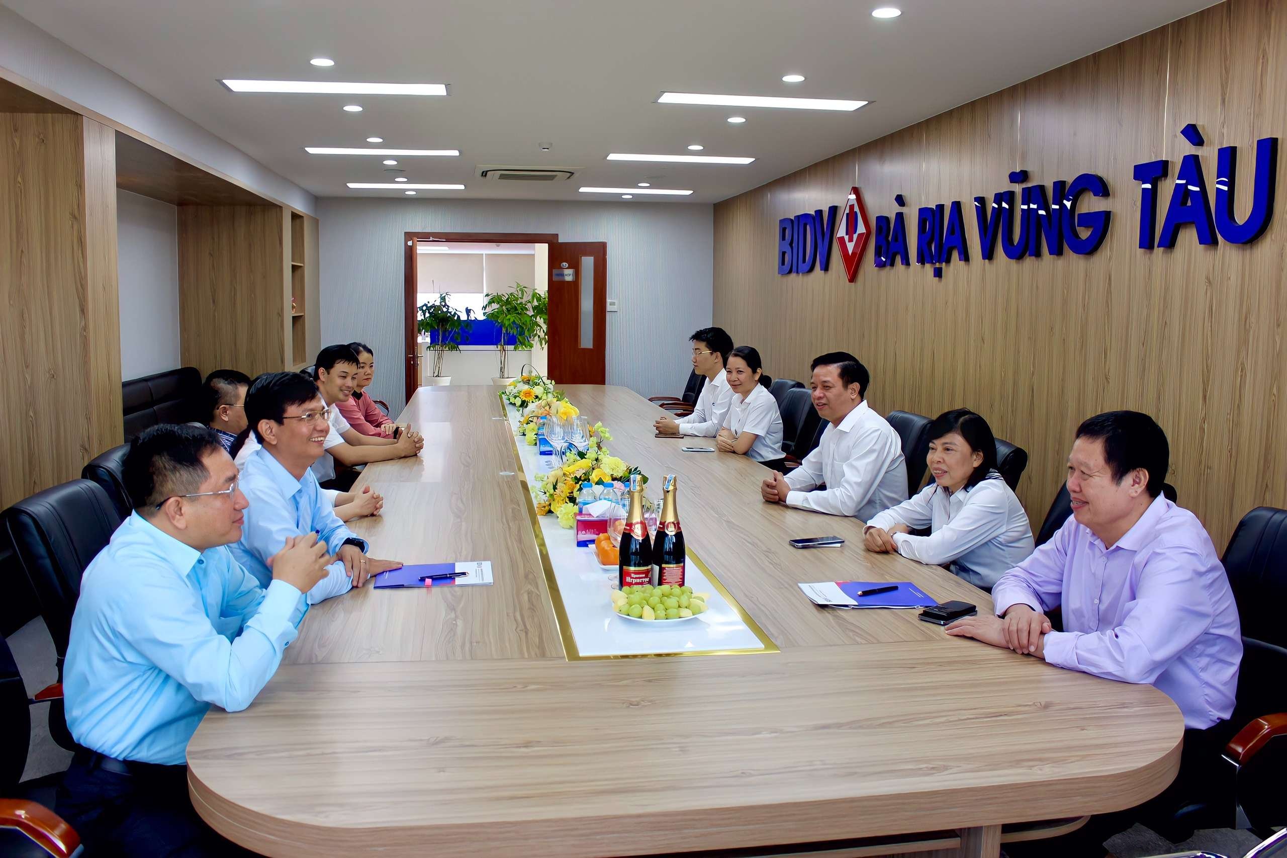 LỄ KÝ KẾT HỢP ĐỒNG TÍN DỤNG TÀI TRỢ DỰ ÁN KHU NHÀ VƯỜN TRUNG TÂM – GARDEN CENTRAL PARK